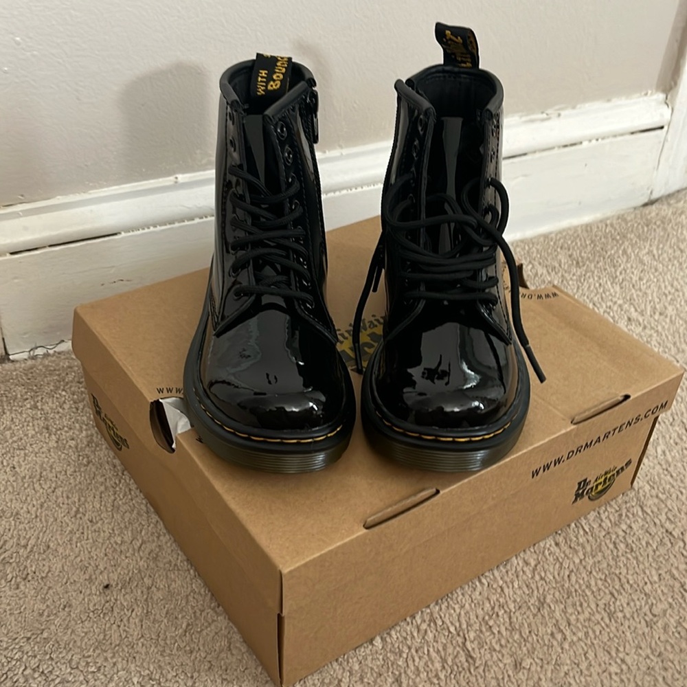 Girls Dr.Martens Boots